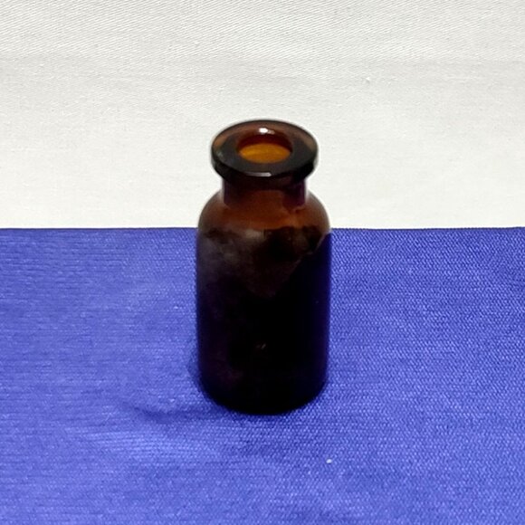 T.C. Wheaton & Co. T.C.W. Co. USA 28 Apothecary Med Bottle 2" Collectible RARE - Picture 1 of 7